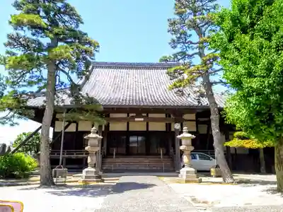 法寿寺の本殿・本堂