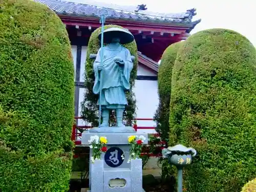 無量寺の像