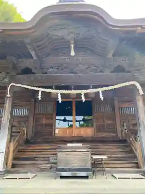 尾曳稲荷神社の{uncategorized: "未分類", other: "その他", undefined: "問題あり", building: "その他建物", grave: "お墓", sacred_gate: "鳥居", guardian: "狛犬", statue: "像", buddha: "仏像", history: "歴史", nature: "自然", garden: "庭園", animal: "動物", pagoda: "塔", temizu: "手水舎", mountain_gate: "山門・神門", sanctuary: "本殿・本堂", subordinate: "末社・摂社", art: "芸術", scenery: "景色", jizo: "地蔵", ema: "絵馬", goshuin: "御朱印", omikuji: "おみくじ", items: "授与品その他", amulet: "お守り", goshuincho: "御朱印帳", eats: "食事", festival: "お祭り", votive_dance: "神楽", shichigosan: "七五三参", wedding: "結婚式", experience: "体験その他", initially: "初詣", around: "周辺", anti_infection: "感染症対策"}