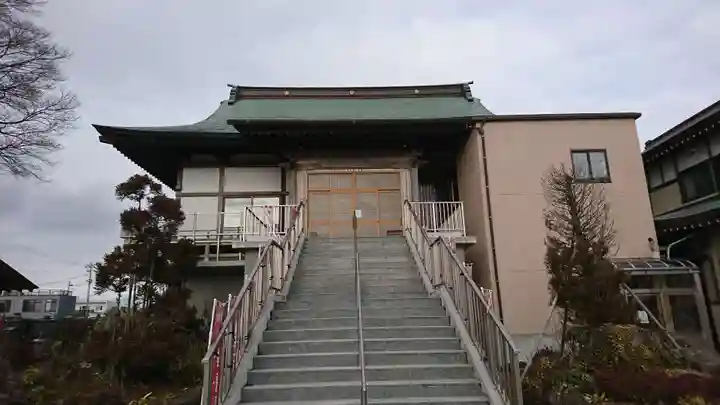 普誓寺の本殿・本堂