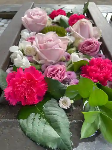 根岸八幡神社の手水舎