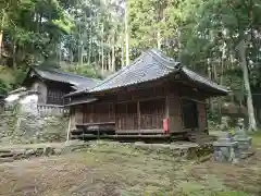 神明社の本殿