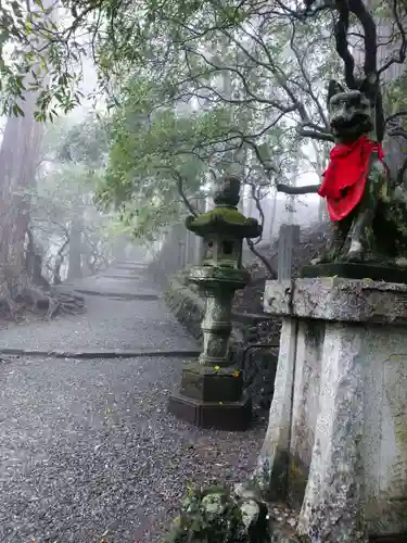 三峯神社の狛犬