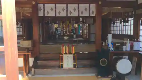 三輪神社の本殿・本堂
