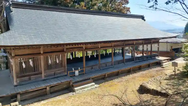 諏訪大社上社前宮の{uncategorized: "未分類", other: "その他", undefined: "問題あり", building: "その他建物", grave: "お墓", sacred_gate: "鳥居", guardian: "狛犬", statue: "像", buddha: "仏像", history: "歴史", nature: "自然", garden: "庭園", animal: "動物", pagoda: "塔", temizu: "手水舎", mountain_gate: "山門・神門", sanctuary: "本殿・本堂", subordinate: "末社・摂社", art: "芸術", scenery: "景色", jizo: "地蔵", ema: "絵馬", goshuin: "御朱印", omikuji: "おみくじ", items: "授与品その他", amulet: "お守り", goshuincho: "御朱印帳", eats: "食事", festival: "お祭り", votive_dance: "神楽", shichigosan: "七五三参", wedding: "結婚式", experience: "体験その他", initially: "初詣", around: "周辺", anti_infection: "感染症対策"}