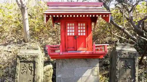 御﨑神社の末社