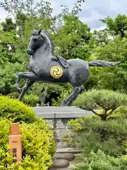 誉田八幡宮の像