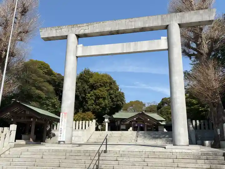 皇大神宮(烏森神社)の{uncategorized: "未分類", other: "その他", undefined: "問題あり", building: "その他建物", grave: "お墓", sacred_gate: "鳥居", guardian: "狛犬", statue: "像", buddha: "仏像", history: "歴史", nature: "自然", garden: "庭園", animal: "動物", pagoda: "塔", temizu: "手水舎", mountain_gate: "山門・神門", sanctuary: "本殿・本堂", subordinate: "末社・摂社", art: "芸術", scenery: "景色", jizo: "地蔵", ema: "絵馬", goshuin: "御朱印", omikuji: "おみくじ", items: "授与品その他", amulet: "お守り", goshuincho: "御朱印帳", eats: "食事", festival: "お祭り", votive_dance: "神楽", shichigosan: "七五三参", wedding: "結婚式", experience: "体験その他", initially: "初詣", around: "周辺", anti_infection: "感染症対策"}