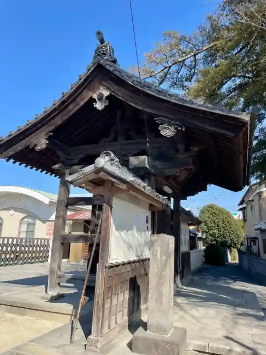 天王院の{uncategorized: "未分類", other: "その他", undefined: "問題あり", building: "その他建物", grave: "お墓", sacred_gate: "鳥居", guardian: "狛犬", statue: "像", buddha: "仏像", history: "歴史", nature: "自然", garden: "庭園", animal: "動物", pagoda: "塔", temizu: "手水舎", mountain_gate: "山門・神門", sanctuary: "本殿・本堂", subordinate: "末社・摂社", art: "芸術", scenery: "景色", jizo: "地蔵", ema: "絵馬", goshuin: "御朱印", omikuji: "おみくじ", items: "授与品その他", amulet: "お守り", goshuincho: "御朱印帳", eats: "食事", festival: "お祭り", votive_dance: "神楽", shichigosan: "七五三参", wedding: "結婚式", experience: "体験その他", initially: "初詣", around: "周辺", anti_infection: "感染症対策"}