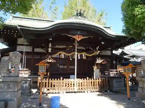 中道八阪神社の本殿