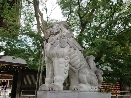 寒川神社の狛犬