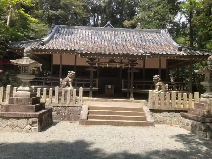 多太神社の本殿・本堂