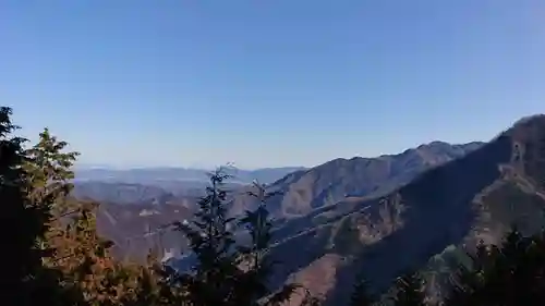 三峯神社の景色