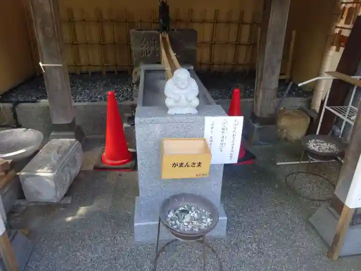 菊名神社の手水舎