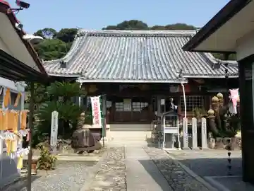 宝生寺の本殿・本堂