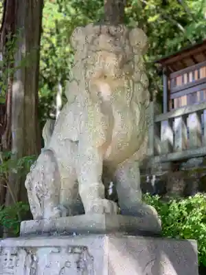 手長神社の狛犬
