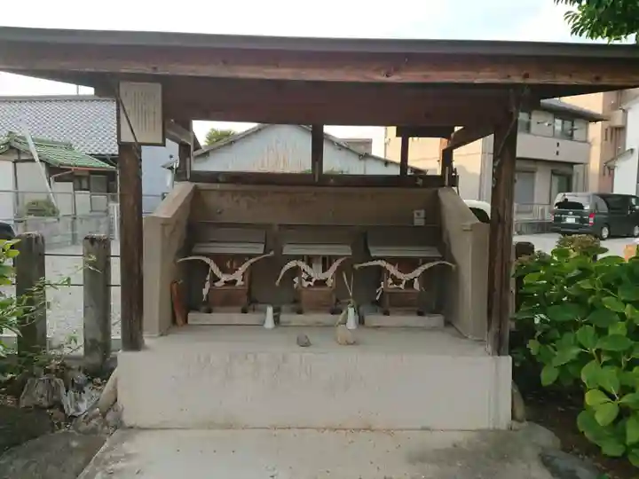 山神社の末社・摂社