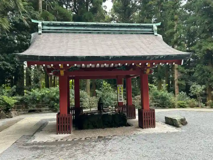 霧島神宮の{uncategorized: "未分類", other: "その他", undefined: "問題あり", building: "その他建物", grave: "お墓", sacred_gate: "鳥居", guardian: "狛犬", statue: "像", buddha: "仏像", history: "歴史", nature: "自然", garden: "庭園", animal: "動物", pagoda: "塔", temizu: "手水舎", mountain_gate: "山門・神門", sanctuary: "本殿・本堂", subordinate: "末社・摂社", art: "芸術", scenery: "景色", jizo: "地蔵", ema: "絵馬", goshuin: "御朱印", omikuji: "おみくじ", items: "授与品その他", amulet: "お守り", goshuincho: "御朱印帳", eats: "食事", festival: "お祭り", votive_dance: "神楽", shichigosan: "七五三参", wedding: "結婚式", experience: "体験その他", initially: "初詣", around: "周辺", anti_infection: "感染症対策"}