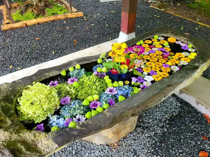 福母八幡宮の手水舎