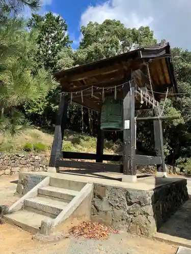 安岡八幡宮の建物その他