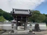 常行院の山門・神門
