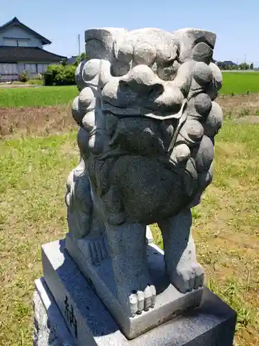 家栄神社の狛犬