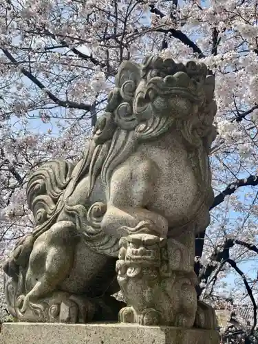 六孫王神社の狛犬