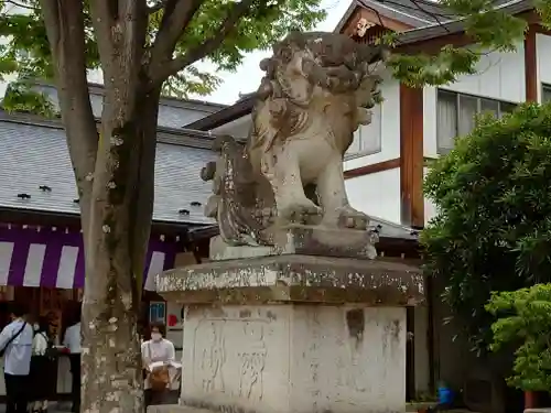 四柱神社の狛犬