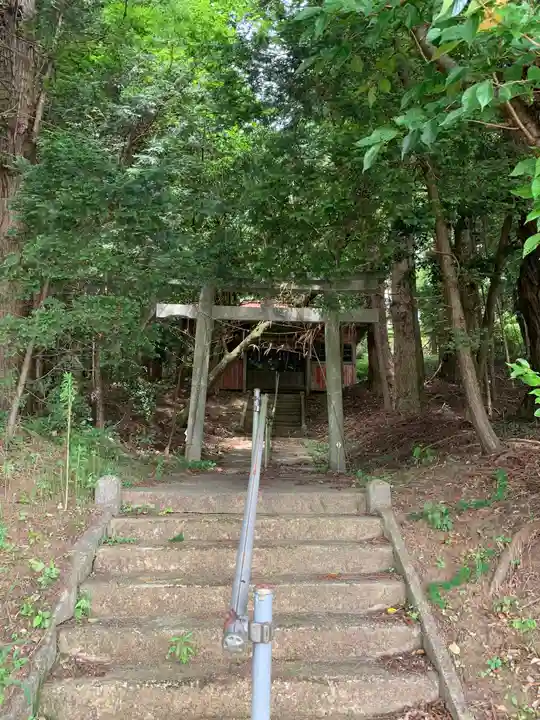八幡神社の鳥居
