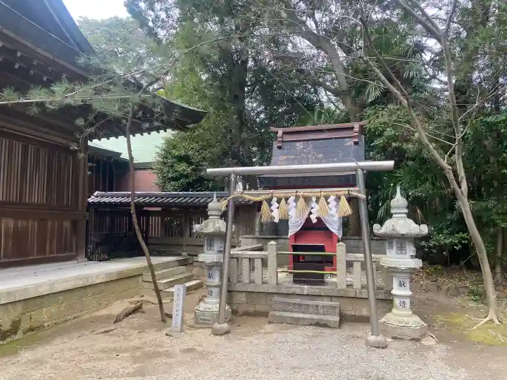 男神社の{uncategorized: "未分類", other: "その他", undefined: "問題あり", building: "その他建物", grave: "お墓", sacred_gate: "鳥居", guardian: "狛犬", statue: "像", buddha: "仏像", history: "歴史", nature: "自然", garden: "庭園", animal: "動物", pagoda: "塔", temizu: "手水舎", mountain_gate: "山門・神門", sanctuary: "本殿・本堂", subordinate: "末社・摂社", art: "芸術", scenery: "景色", jizo: "地蔵", ema: "絵馬", goshuin: "御朱印", omikuji: "おみくじ", items: "授与品その他", amulet: "お守り", goshuincho: "御朱印帳", eats: "食事", festival: "お祭り", votive_dance: "神楽", shichigosan: "七五三参", wedding: "結婚式", experience: "体験その他", initially: "初詣", around: "周辺", anti_infection: "感染症対策"}