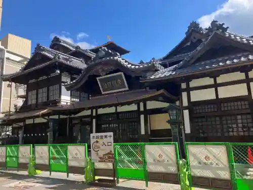 湯神社の周辺