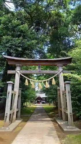 成田熊野神社の鳥居