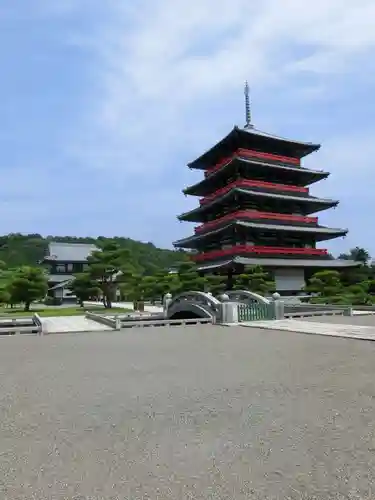 蓮華院誕生寺奥之院の建物その他