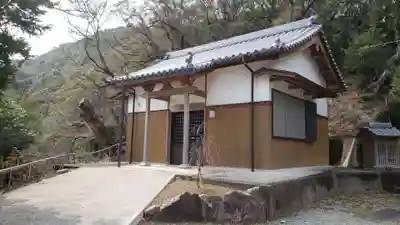 畑峯六地蔵尊（こんにゃく地蔵）の本殿・本堂