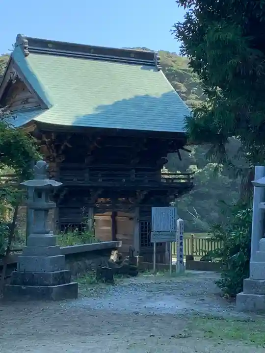 賢沼寺(沼ノ内弁財天)の山門・神門