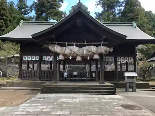 揖夜神社の本殿