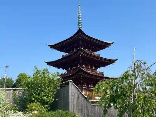 家原寺の{uncategorized: "未分類", other: "その他", undefined: "問題あり", building: "その他建物", grave: "お墓", sacred_gate: "鳥居", guardian: "狛犬", statue: "像", buddha: "仏像", history: "歴史", nature: "自然", garden: "庭園", animal: "動物", pagoda: "塔", temizu: "手水舎", mountain_gate: "山門・神門", sanctuary: "本殿・本堂", subordinate: "末社・摂社", art: "芸術", scenery: "景色", jizo: "地蔵", ema: "絵馬", goshuin: "御朱印", omikuji: "おみくじ", items: "授与品その他", amulet: "お守り", goshuincho: "御朱印帳", eats: "食事", festival: "お祭り", votive_dance: "神楽", shichigosan: "七五三参", wedding: "結婚式", experience: "体験その他", initially: "初詣", around: "周辺", anti_infection: "感染症対策"}
