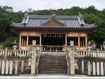 神吉八幡神社の本殿・本堂