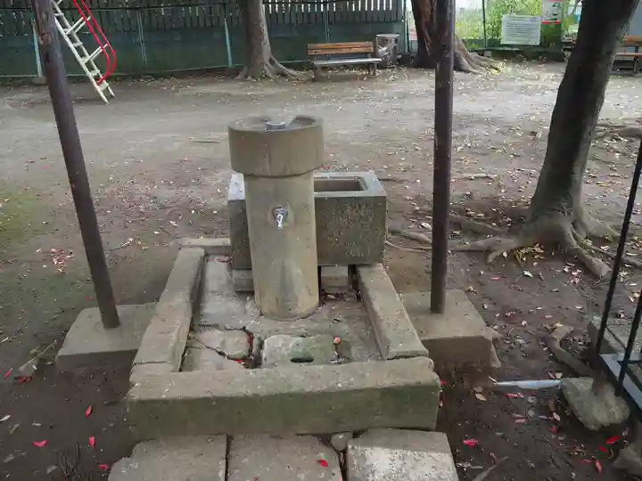 毛長神社の手水舎