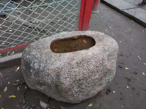 三和稲荷神社の手水