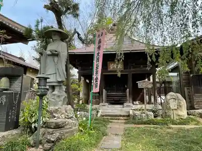 西光寺の像
