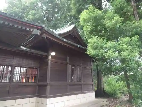 六所神社の本殿