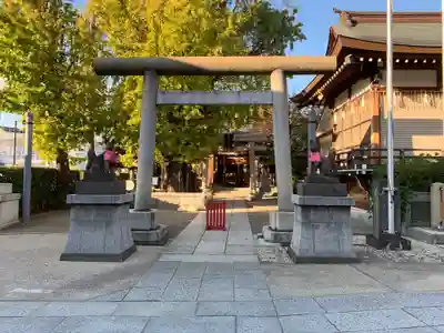 飛木稲荷神社の鳥居
