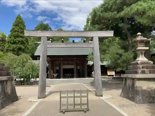 射水神社の鳥居