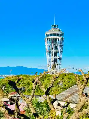 奉安殿（江島神社）の{uncategorized: "未分類", other: "その他", undefined: "問題あり", building: "その他建物", grave: "お墓", sacred_gate: "鳥居", guardian: "狛犬", statue: "像", buddha: "仏像", history: "歴史", nature: "自然", garden: "庭園", animal: "動物", pagoda: "塔", temizu: "手水舎", mountain_gate: "山門・神門", sanctuary: "本殿・本堂", subordinate: "末社・摂社", art: "芸術", scenery: "景色", jizo: "地蔵", ema: "絵馬", goshuin: "御朱印", omikuji: "おみくじ", items: "授与品その他", amulet: "お守り", goshuincho: "御朱印帳", eats: "食事", festival: "お祭り", votive_dance: "神楽", shichigosan: "七五三参", wedding: "結婚式", experience: "体験その他", initially: "初詣", around: "周辺", anti_infection: "感染症対策"}