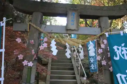 滑川神社 - 仕事と子どもの守り神の鳥居