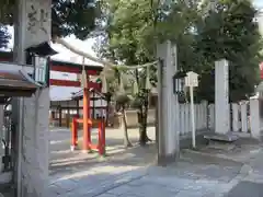 率川神社（大神神社摂社）の建物その他