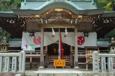 湯泉神社の本殿・本堂