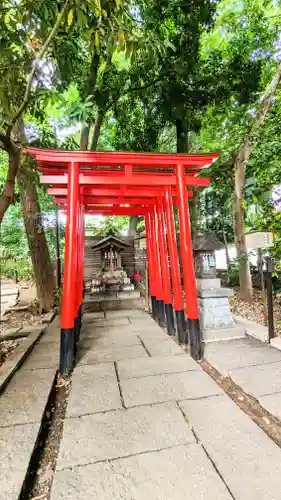 鎮守氷川神社の鳥居