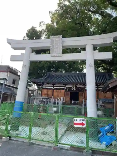 阿保神社の鳥居